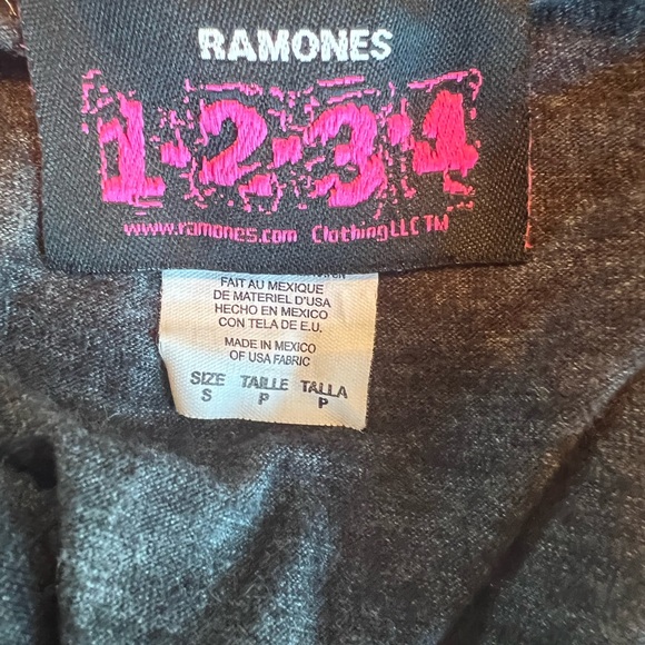 Ramones Licensed/Official tshirt S - Picture 4 of 4